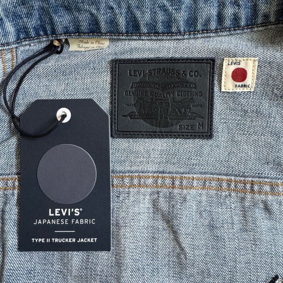 NWT Levi's Japanese Fabric Embroidered Type II Trucker Jacket - Medium - Picture 3 of 4